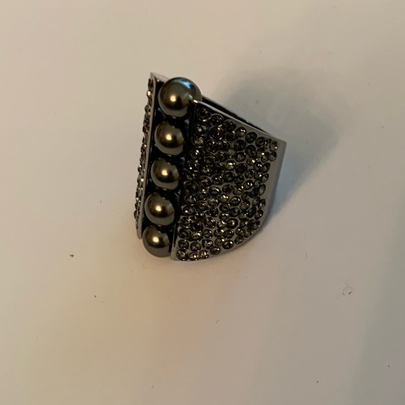 St John Gray Metal and Crystal Ring Sz 6.5 - Picture 3 of 3